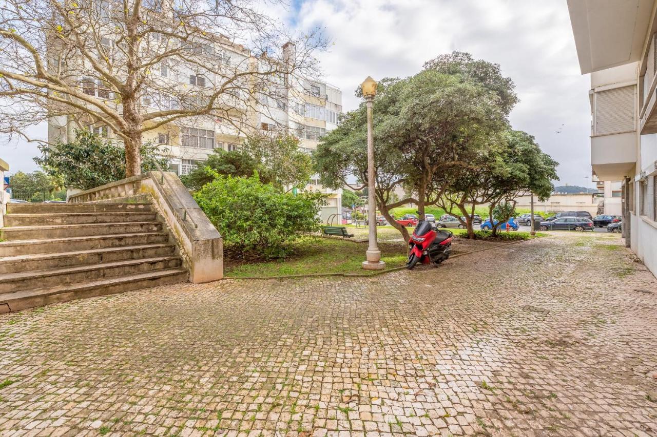 Guestready -Nice 2 Bedroom Apartment In Belem! Lisbona Esterno foto